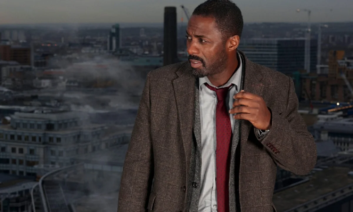 Luther O Cair da Noite: É antes ou depois da série ?