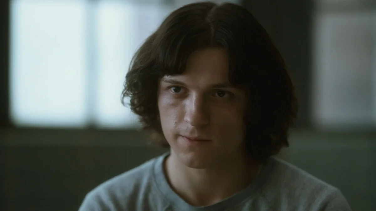 No Meio da Multidão Temporada 1: Quem é Adam ?