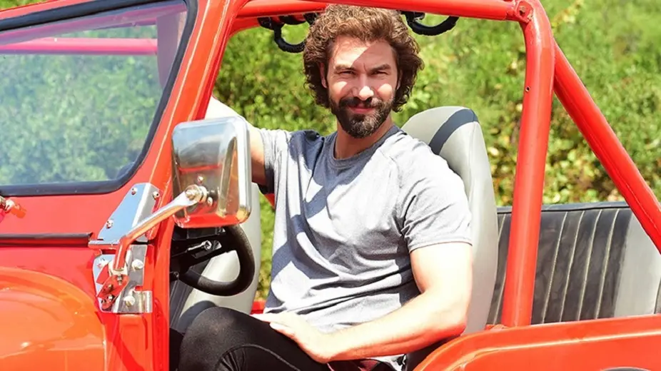 Furkan Palalı é Nejat