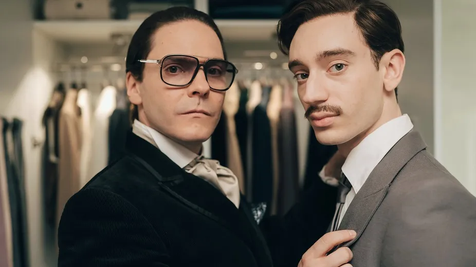 becoming karl lagerfeld historia verdadeira