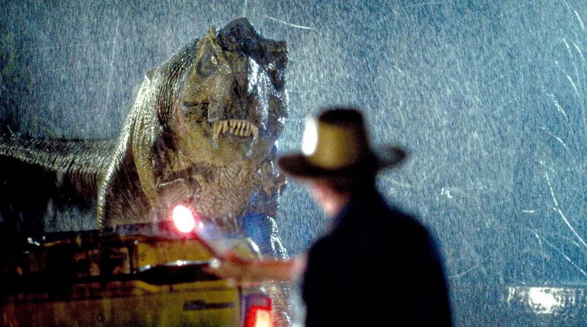 Prepara as Pipocas! Junho Traz ALF, Urgências Médicas e Dinossauros ao VinTV